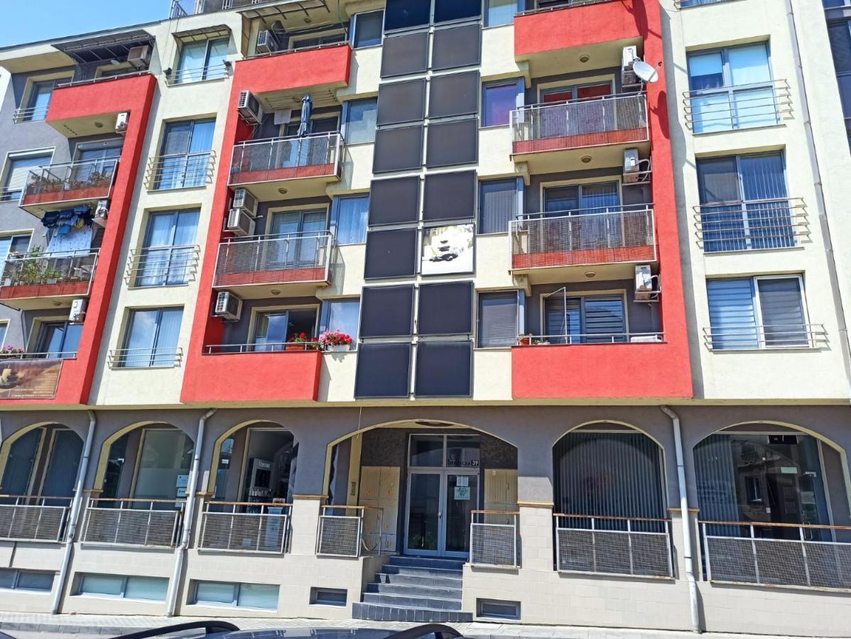 Gabrovo Relax Apartment Bagian luar foto