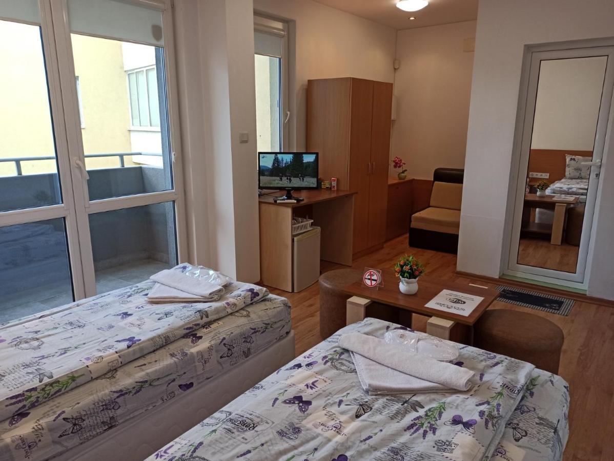 Gabrovo Relax Apartment Bagian luar foto