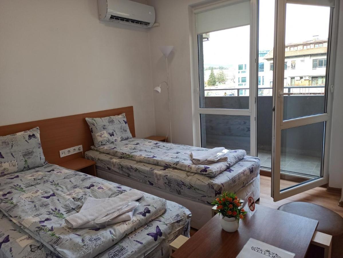 Gabrovo Relax Apartment Bagian luar foto