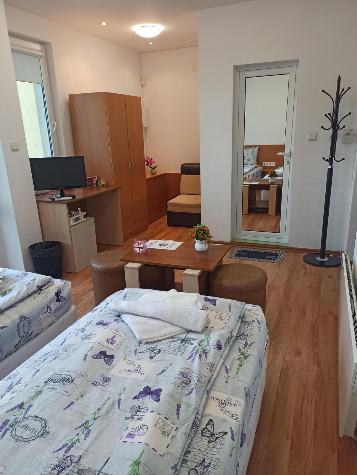 Gabrovo Relax Apartment Bagian luar foto